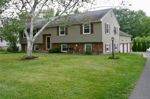 10 Taylor Dr, Portland, CT 06480-1122